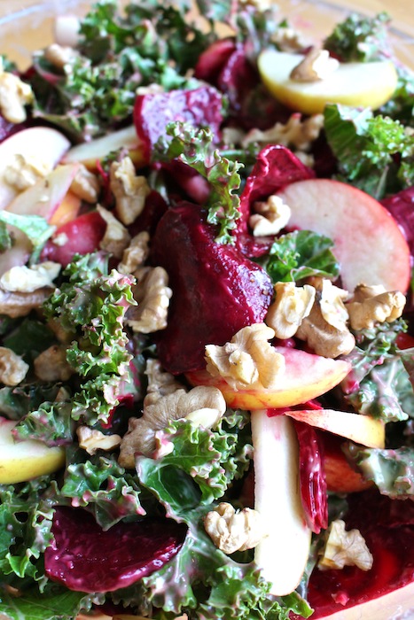 Kale salad with beets and avocado dressing